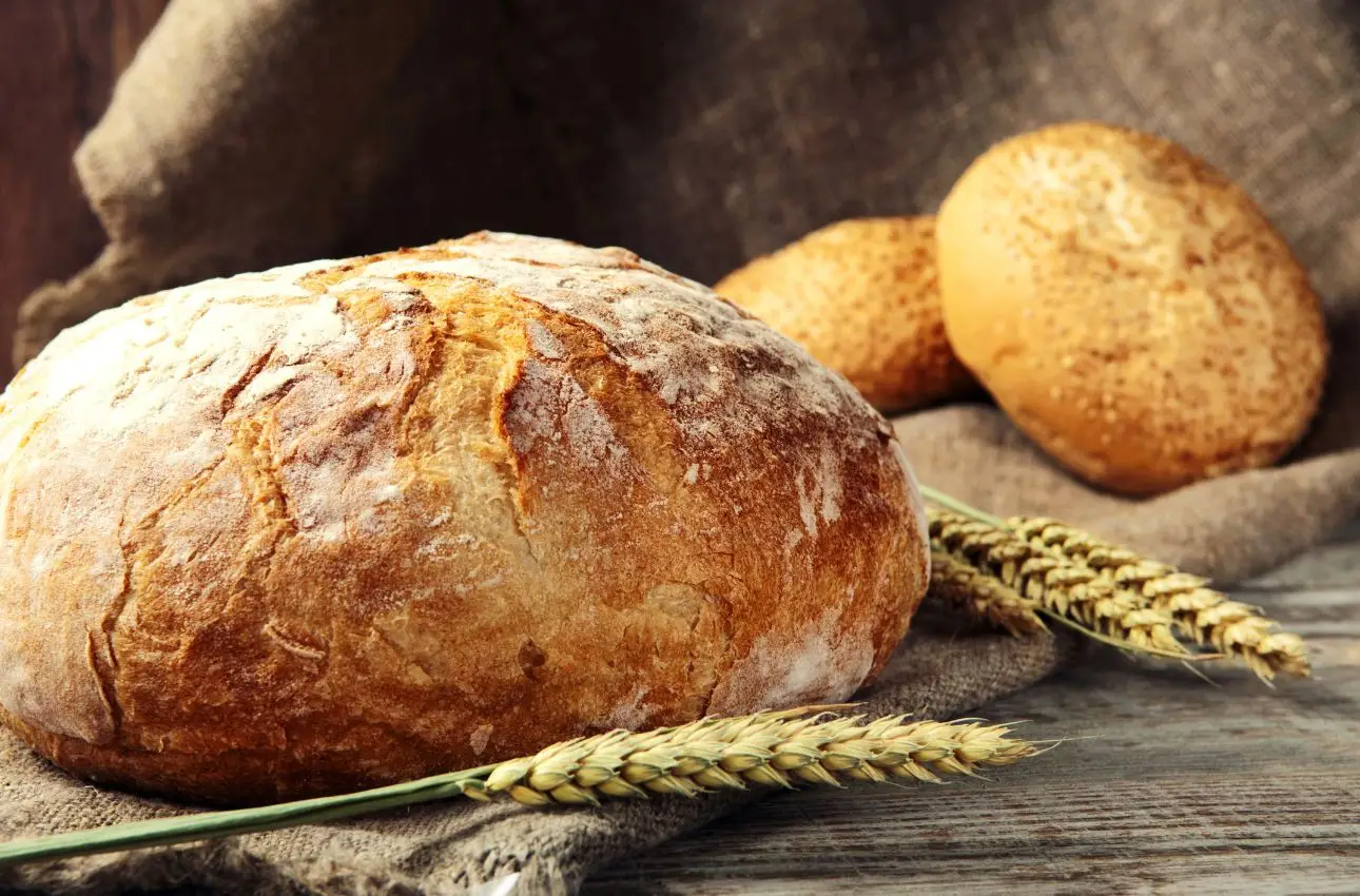 Mangiare pane di sera: cosa può accadere Immagine selezionata