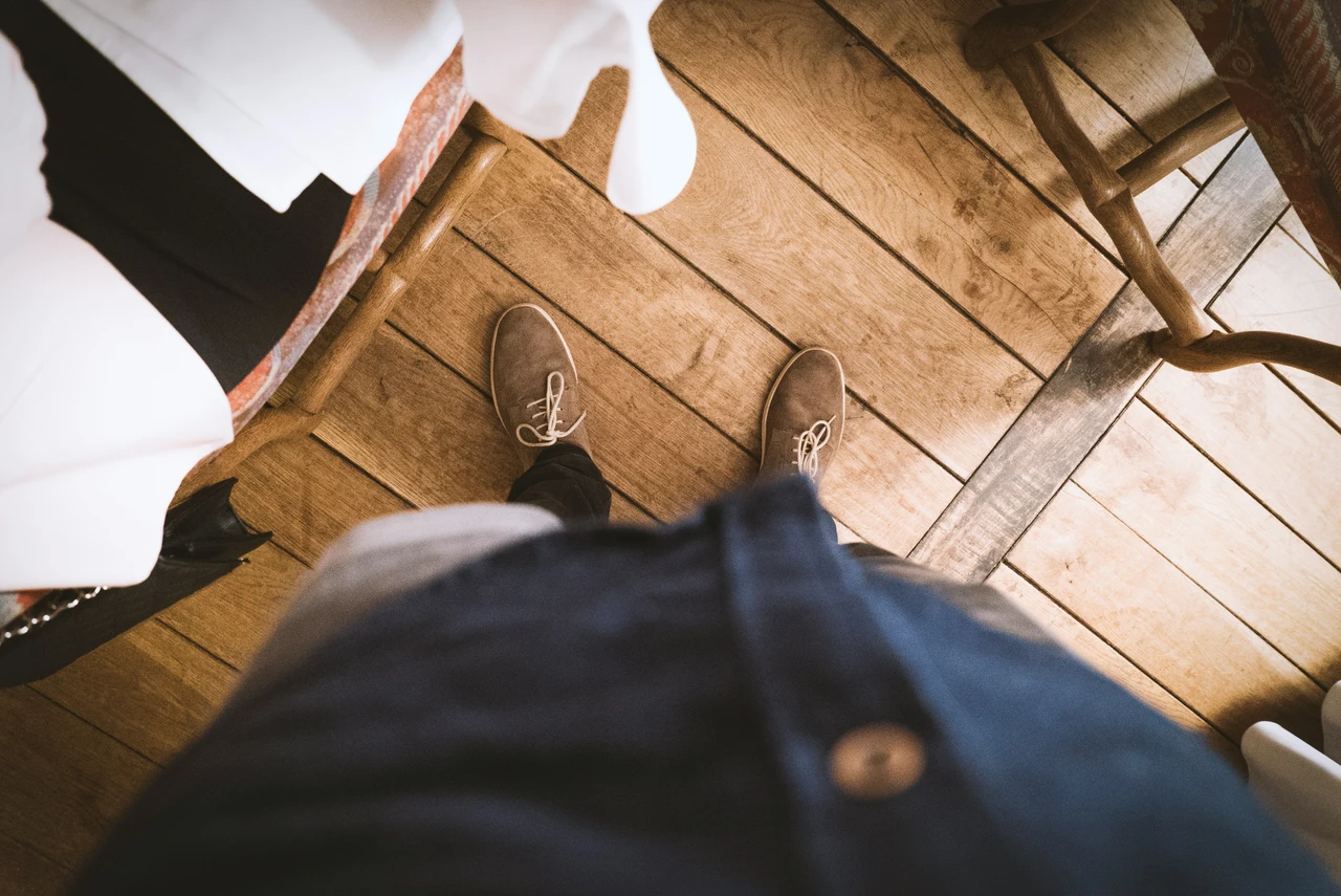Togliersi le scarpe in casa: il segreto insospettabile per una salute di ferro! Immagine selezionata