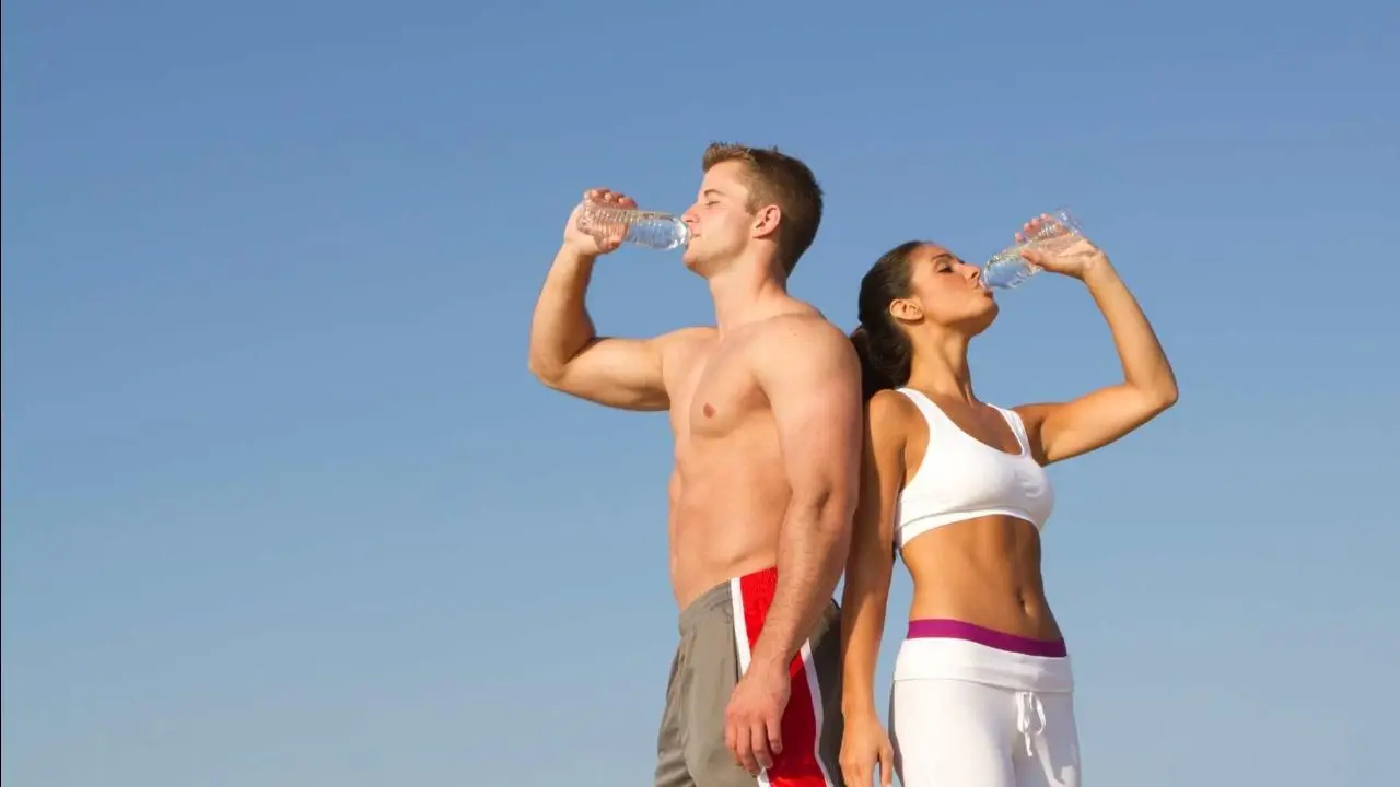 Come capire se sei disidratato: ecco i segnali che manda il corpo Immagine selezionata
